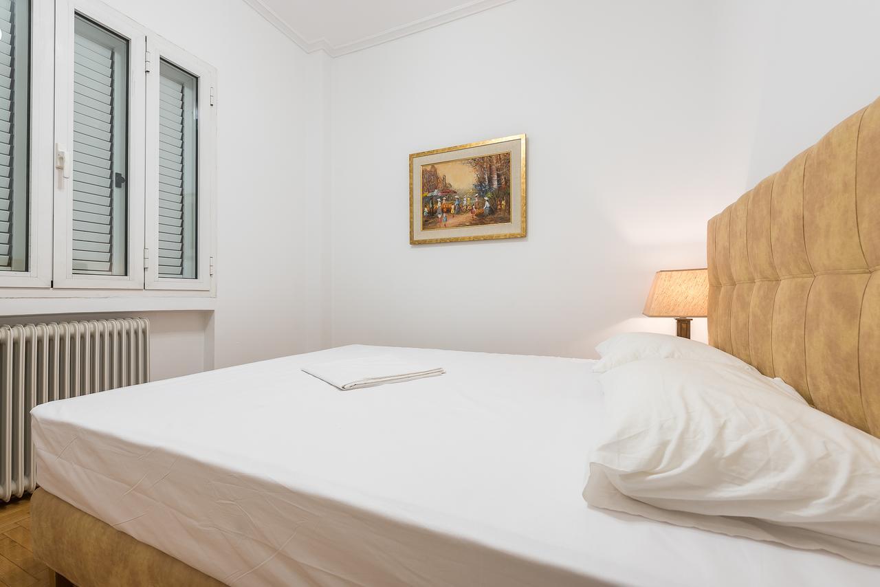 Victoria Grand Palace Apartments Athén Kültér fotó